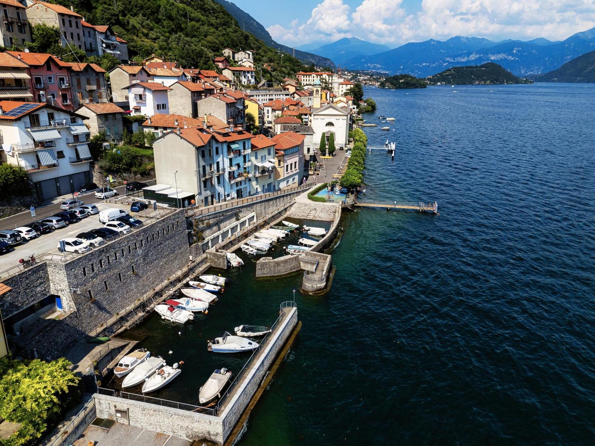Delizioso Bilocale Vista Lago Colonno Εξωτερικό φωτογραφία