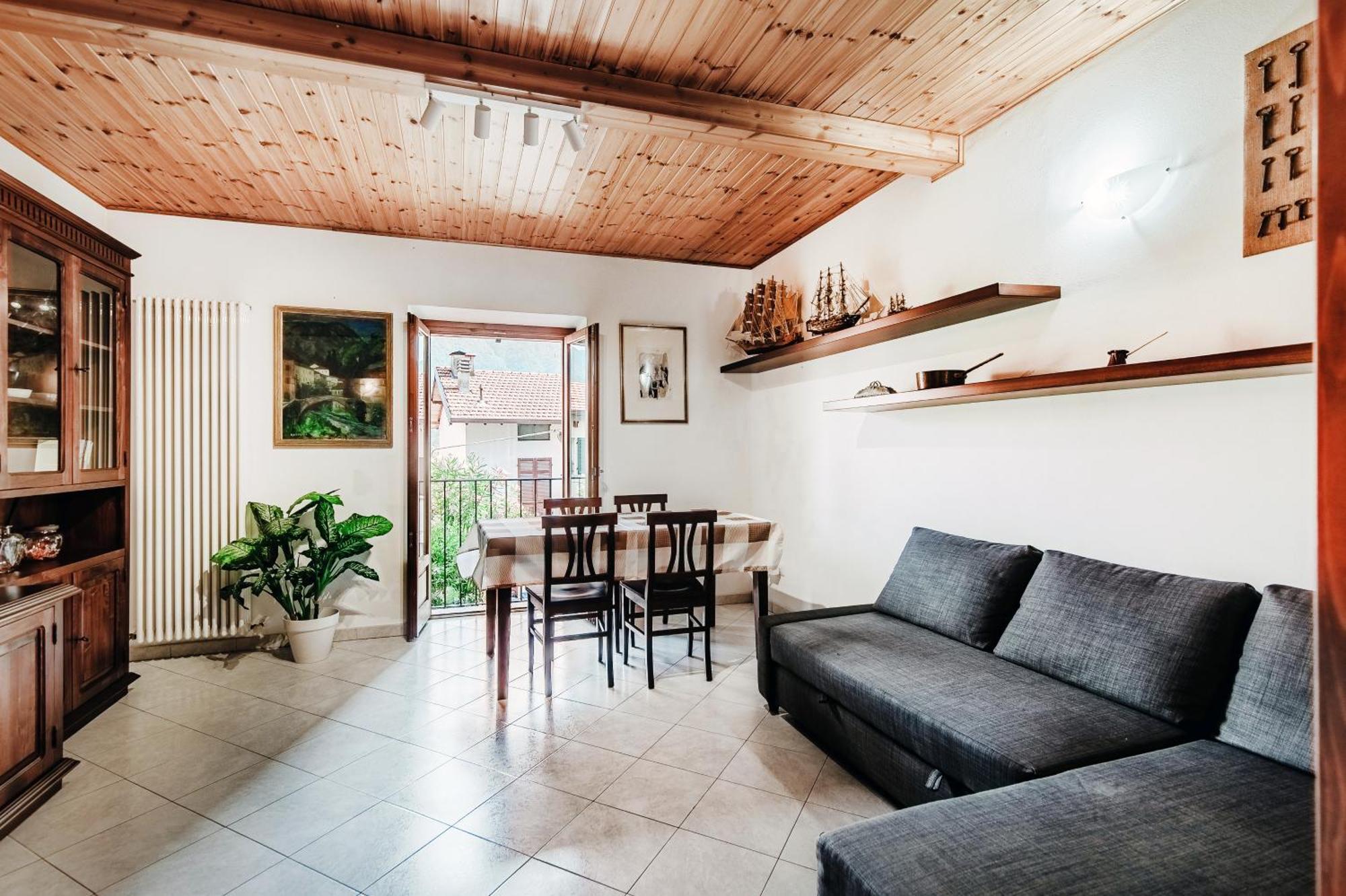 Delizioso Bilocale Vista Lago Colonno Εξωτερικό φωτογραφία
