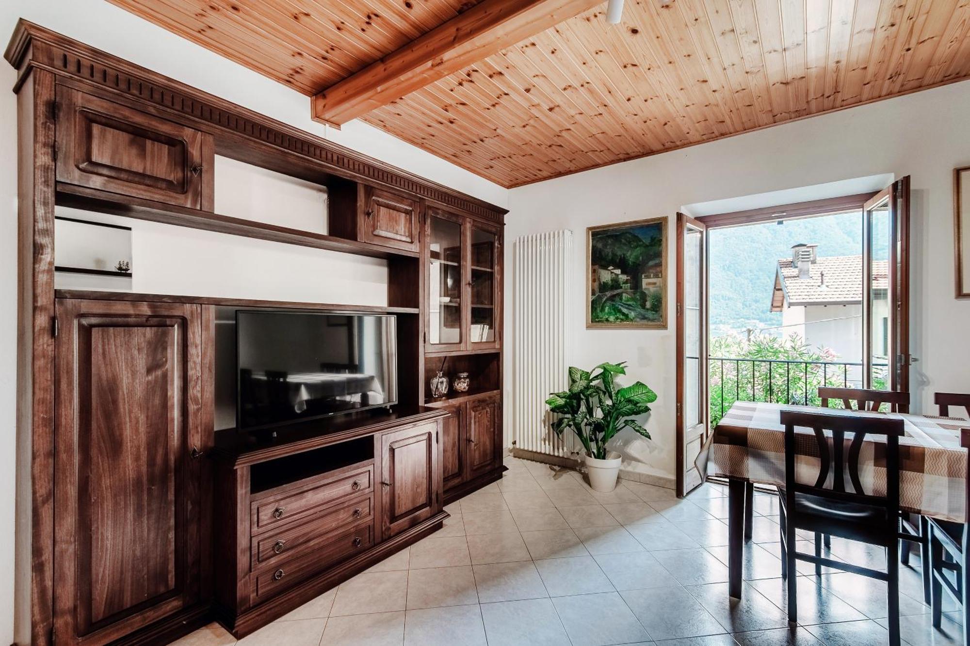Delizioso Bilocale Vista Lago Colonno Εξωτερικό φωτογραφία