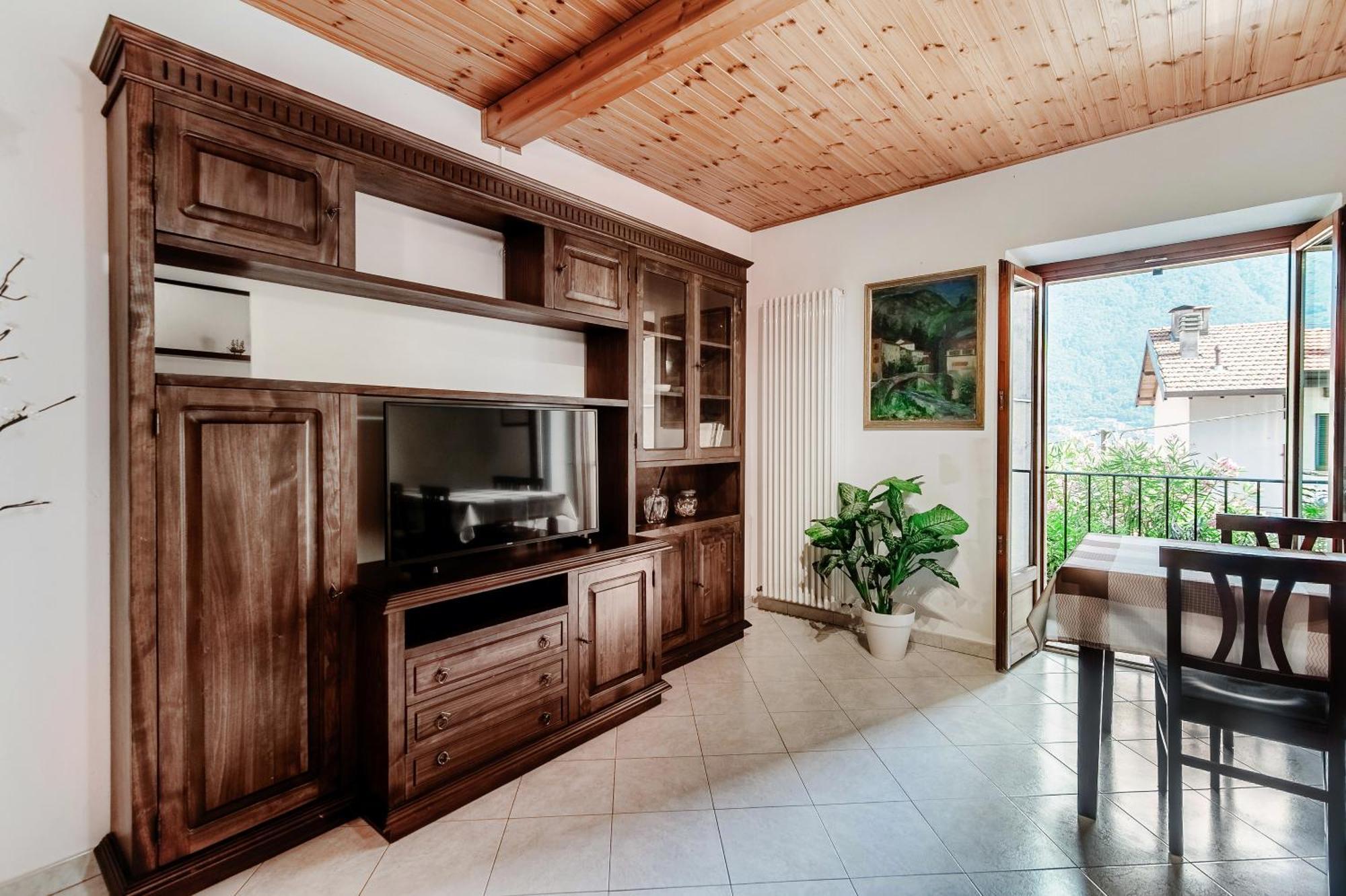 Delizioso Bilocale Vista Lago Colonno Εξωτερικό φωτογραφία