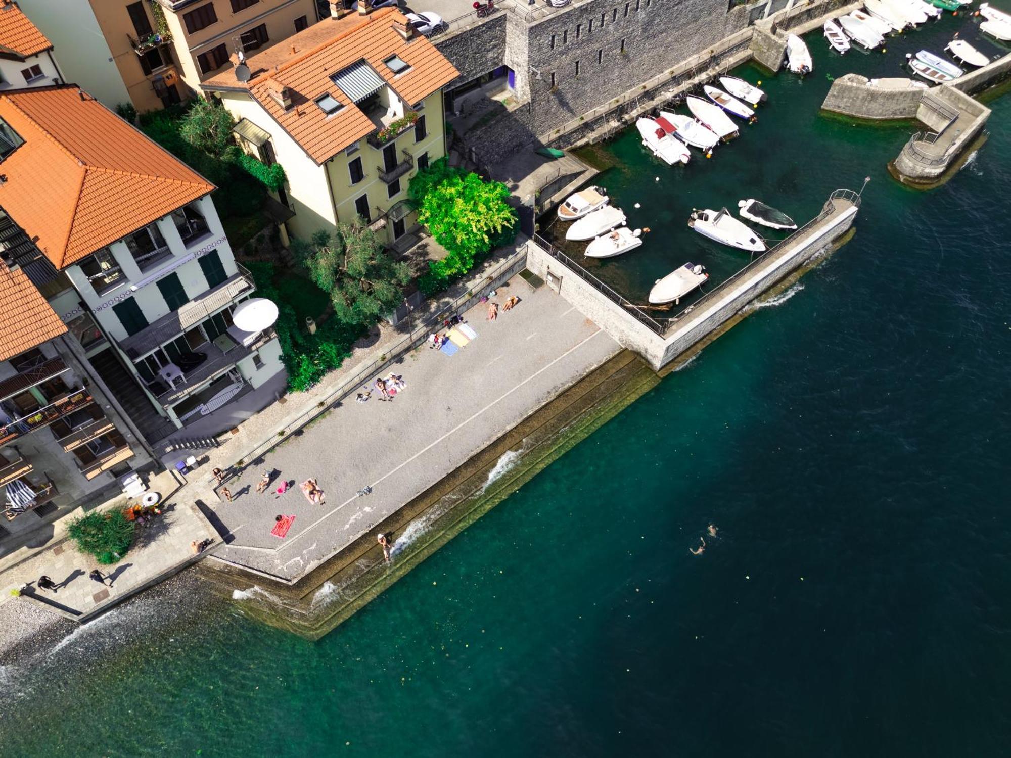 Delizioso Bilocale Vista Lago Colonno Εξωτερικό φωτογραφία